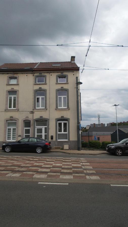 Apartment La Lodelinsartoise - Meuble De 3 Cles Charleroi