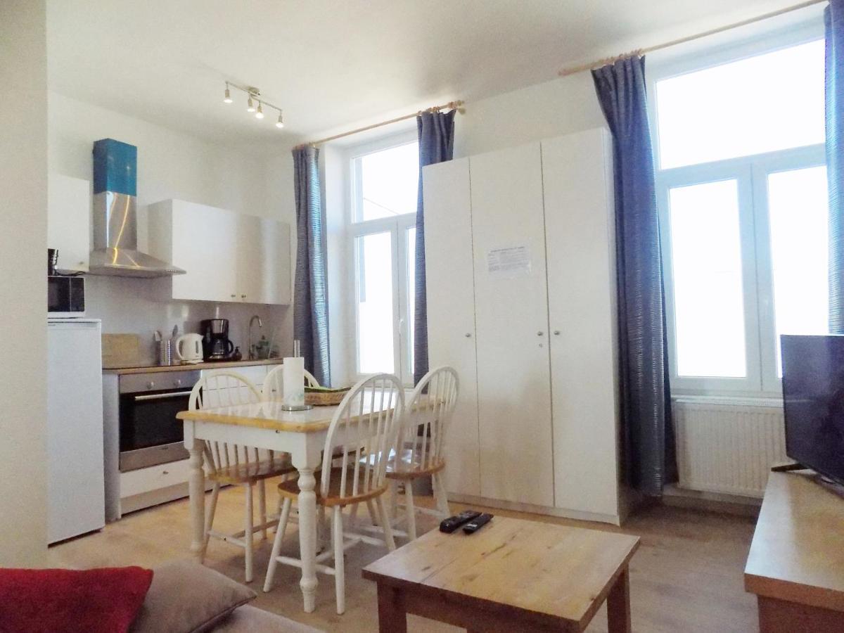 Apartment La Lodelinsartoise - Meuble De 3 Cles *