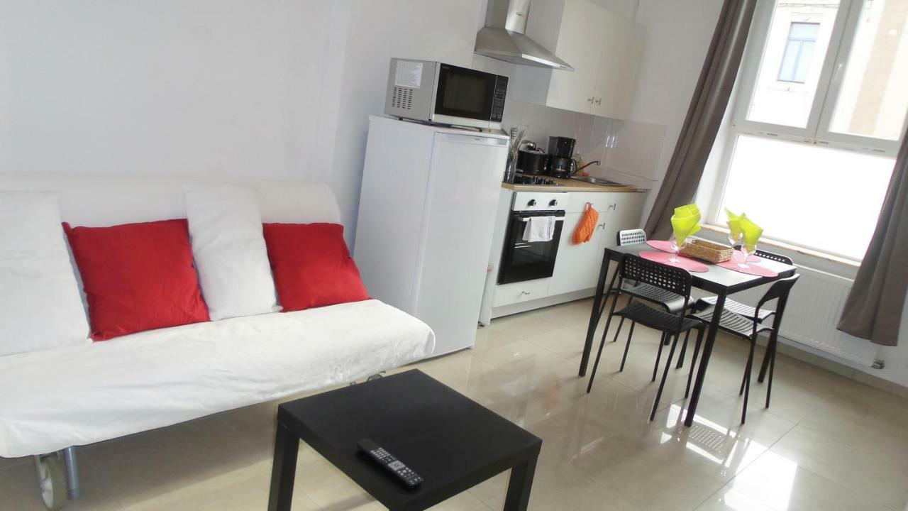 La Lodelinsartoise - Meuble De 3 Cles Apartment Charleroi